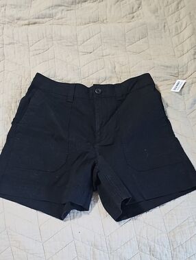 Old Navy Black Mid-Rise Shorts with Front Pockets